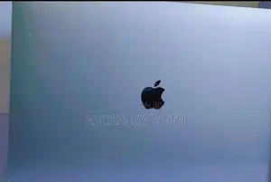 Photo - New Laptop Apple MacBook 16GB Intel Core I7 SSD 512GB