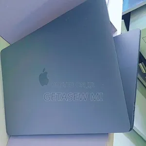 New Laptop Apple MacBook 2017 16GB Intel Core I7 SSD 512GB