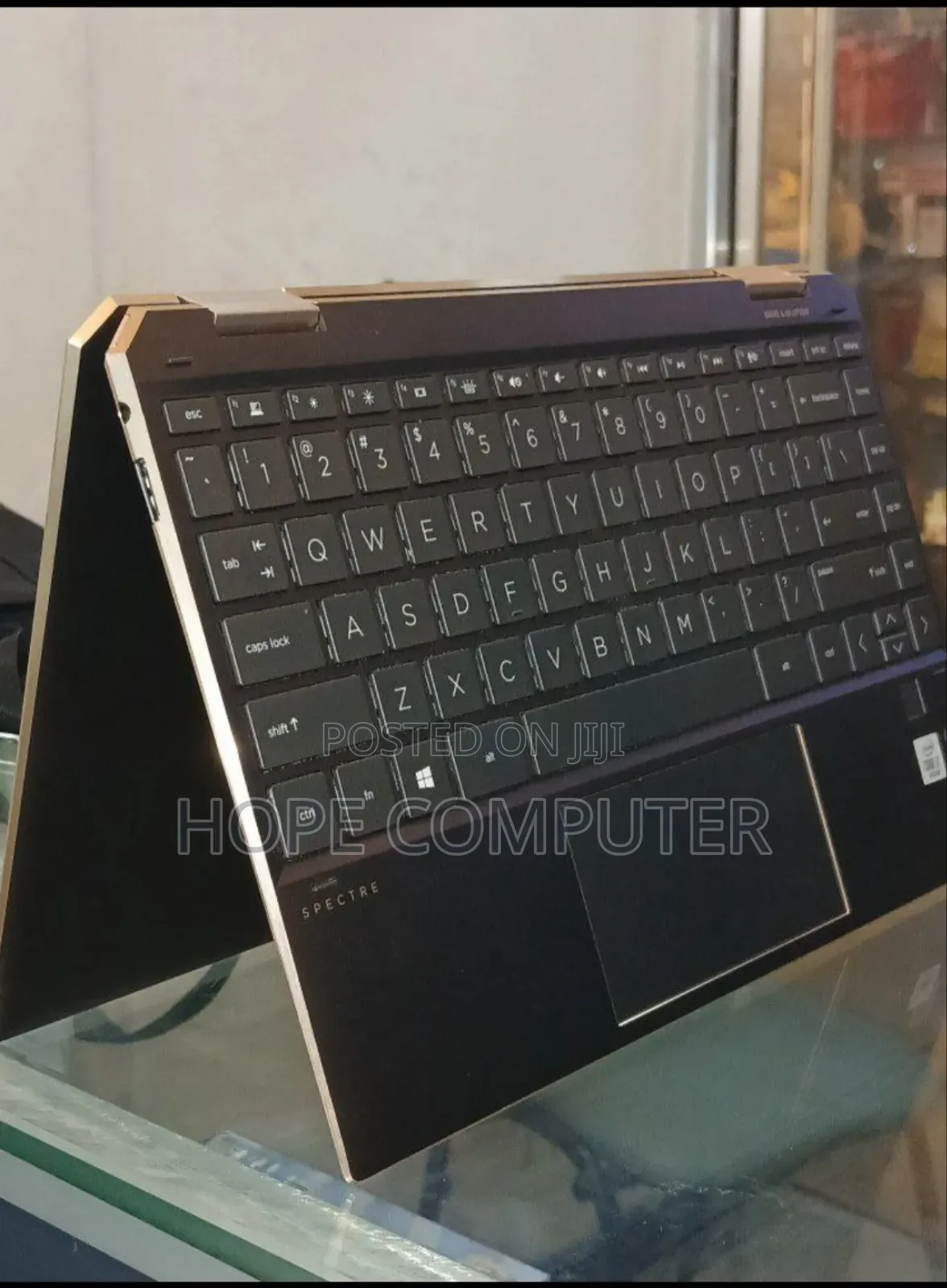 New Laptop HP Spectre X360 8GB Intel Core I7 SSD 512GB