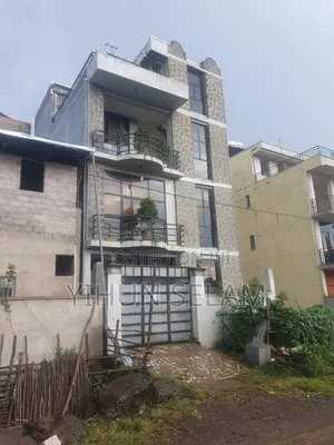 5bdrm House in Bahir Dar for sale