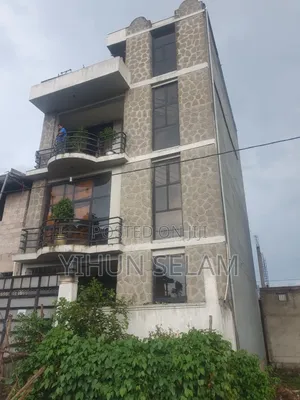 5bdrm House in Bahir Dar for sale