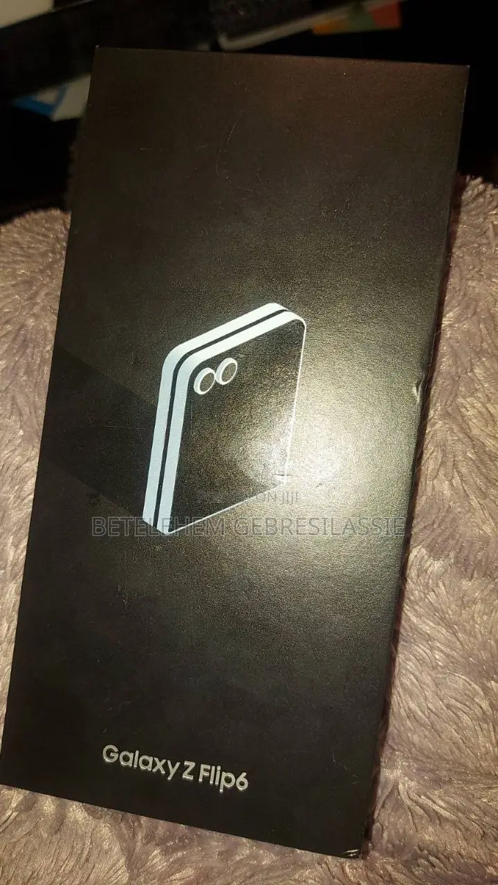 New Samsung Galaxy Z Flip6 256 GB