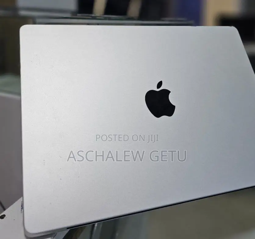 New Laptop Apple MacBook 8GB Intel Core M3 SSD 512GB