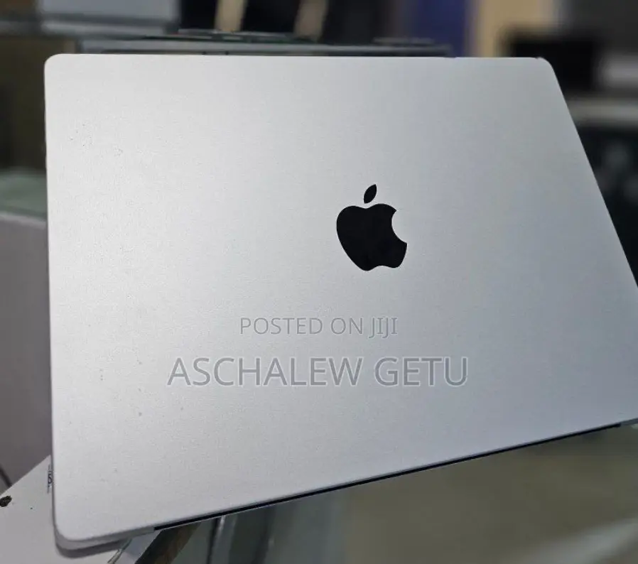 New Laptop Apple MacBook 8GB Intel Core M3 SSD 512GB