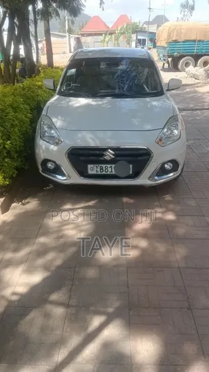 Photo - Suzuki Dzire 2020 Ivory