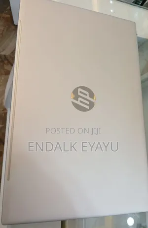 New Laptop HP 8GB AMD Ryzen 5 SSD 512GB