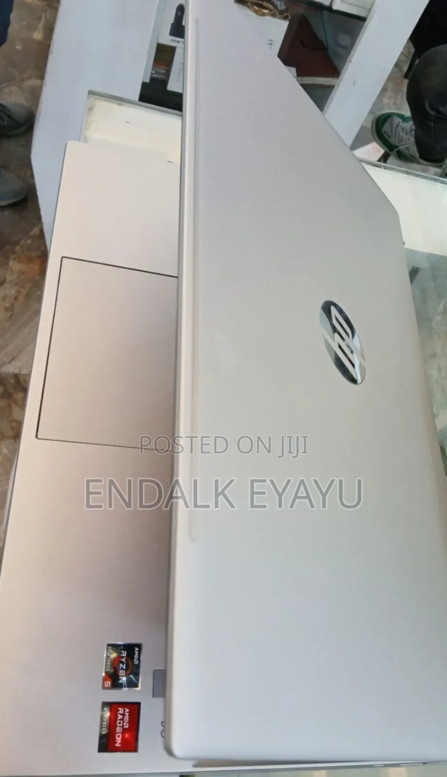 New Laptop HP 8GB AMD Ryzen 5 SSD 512GB