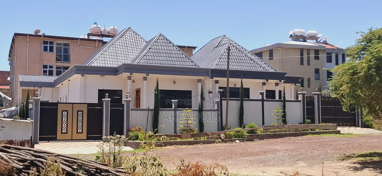 Furnished 5bdrm House in ሰሚት, Bole for sale