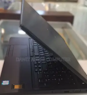 New Laptop Dell Latitude 5580 8GB Intel Core I5 SSD 256GB
