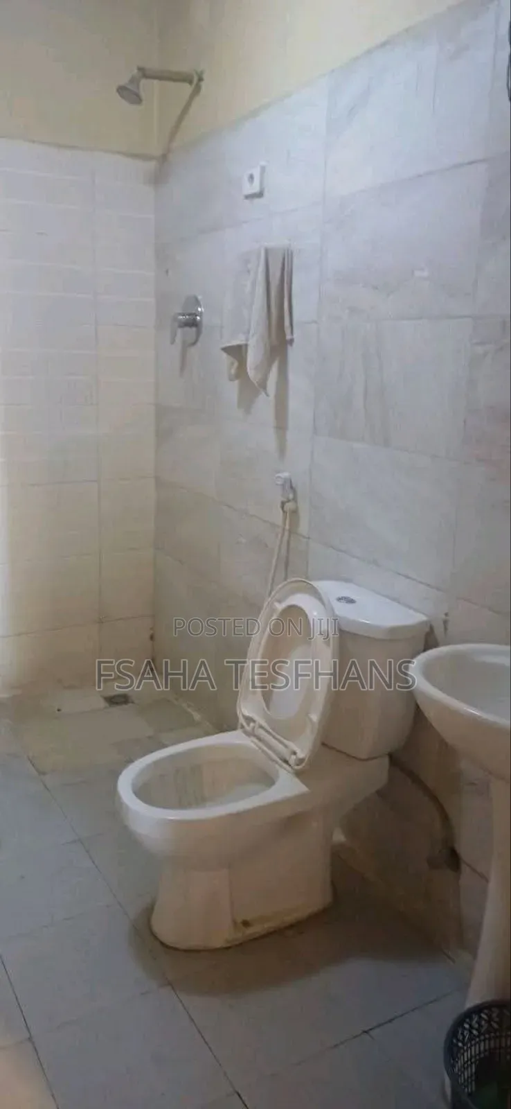 5bdrm House in House For Rent G+1&2, Yeka for rent