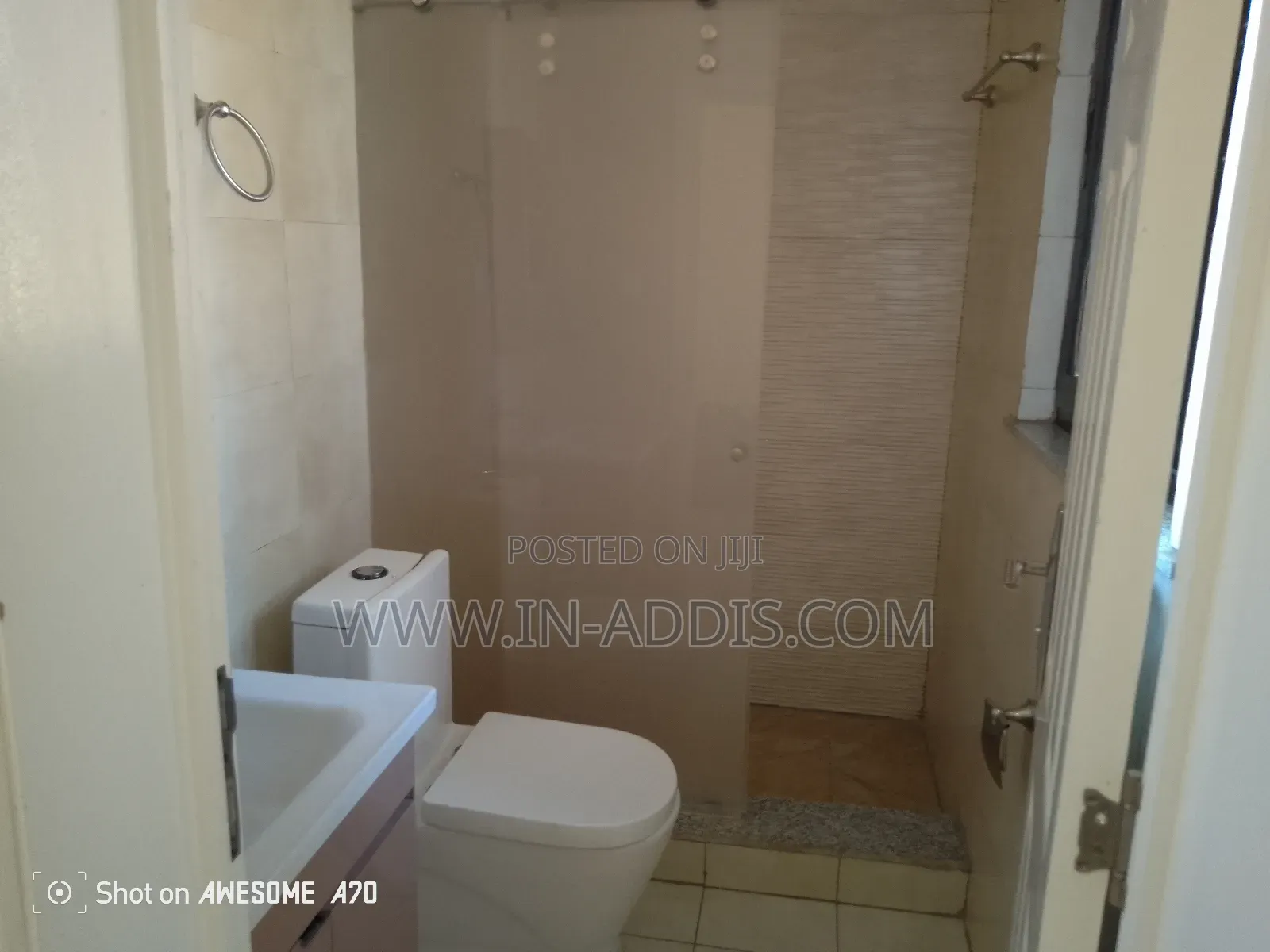 Furnished 4bdrm Apartment in Arada for rent
