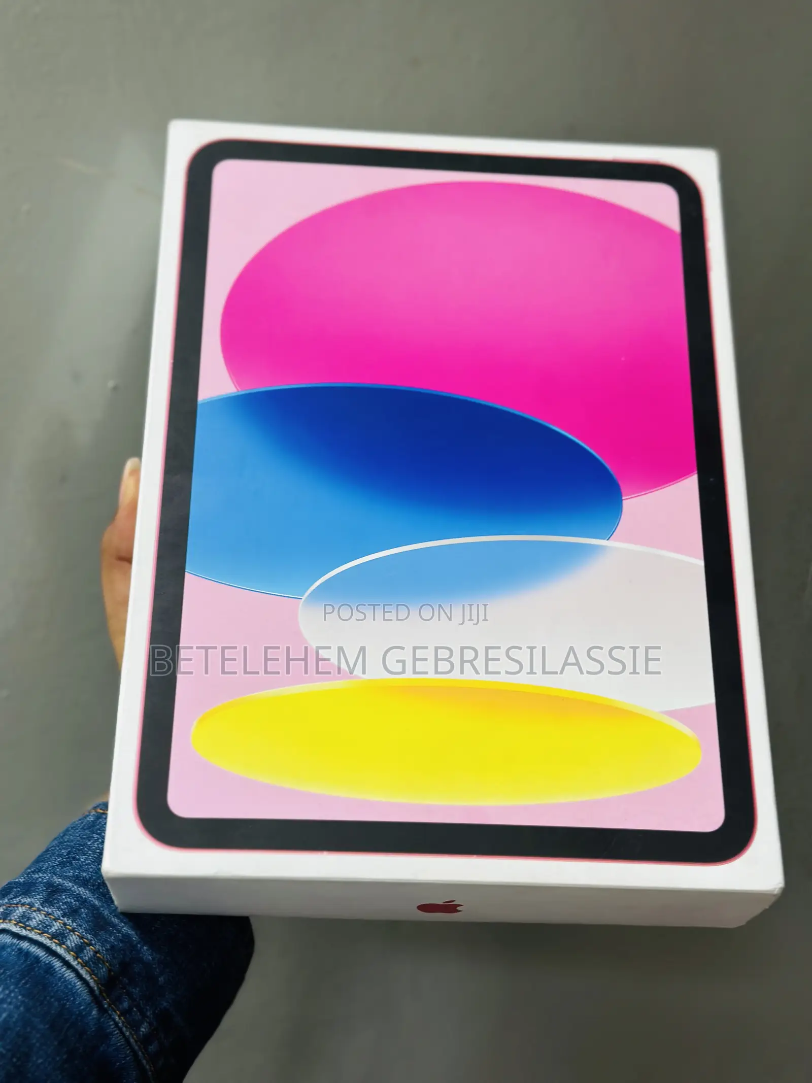 New Apple iPad 10.2 (2021) 64 GB Black