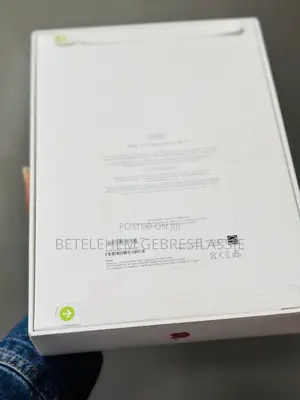 New Apple iPad 10.2 (2021) 64 GB Black