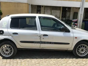 Renault Clio II Sport 2 2001 Silver