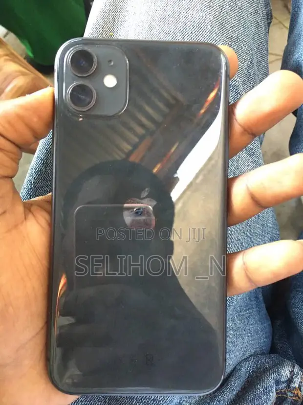 Apple iPhone 11 64 GB Black