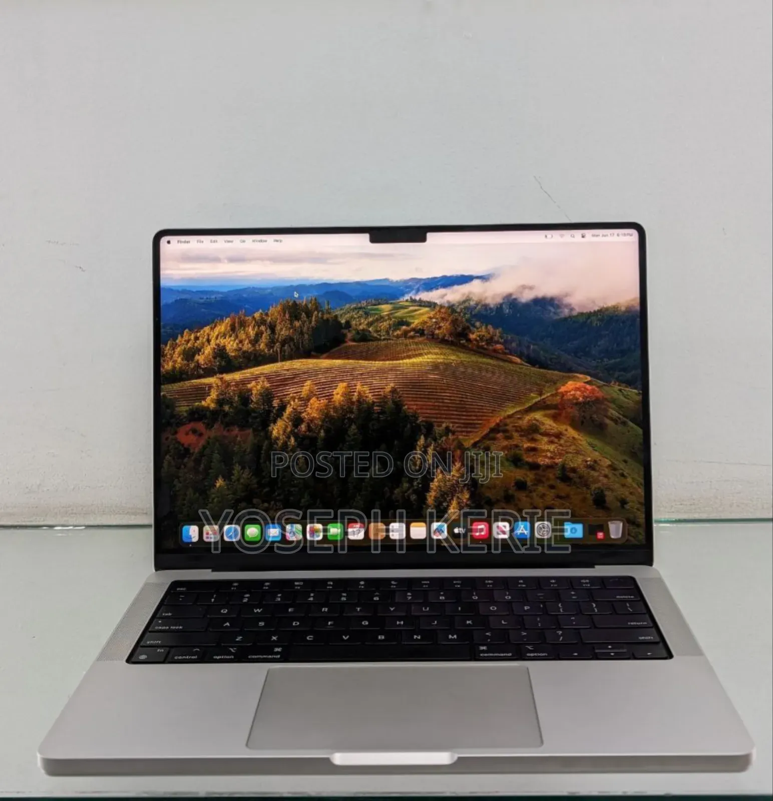 New Laptop Apple MacBook Pro M1 16GB Apple M1 Pro SSD 1T