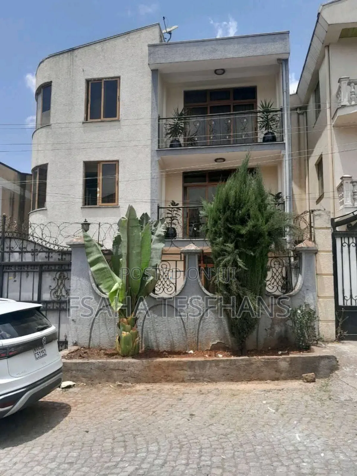 5bdrm House in G+2, Yeka for rent