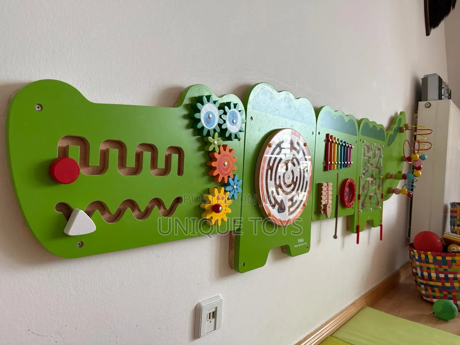 18-in-1 Crocodile Activity Wall Panels Game Puzzle Boards