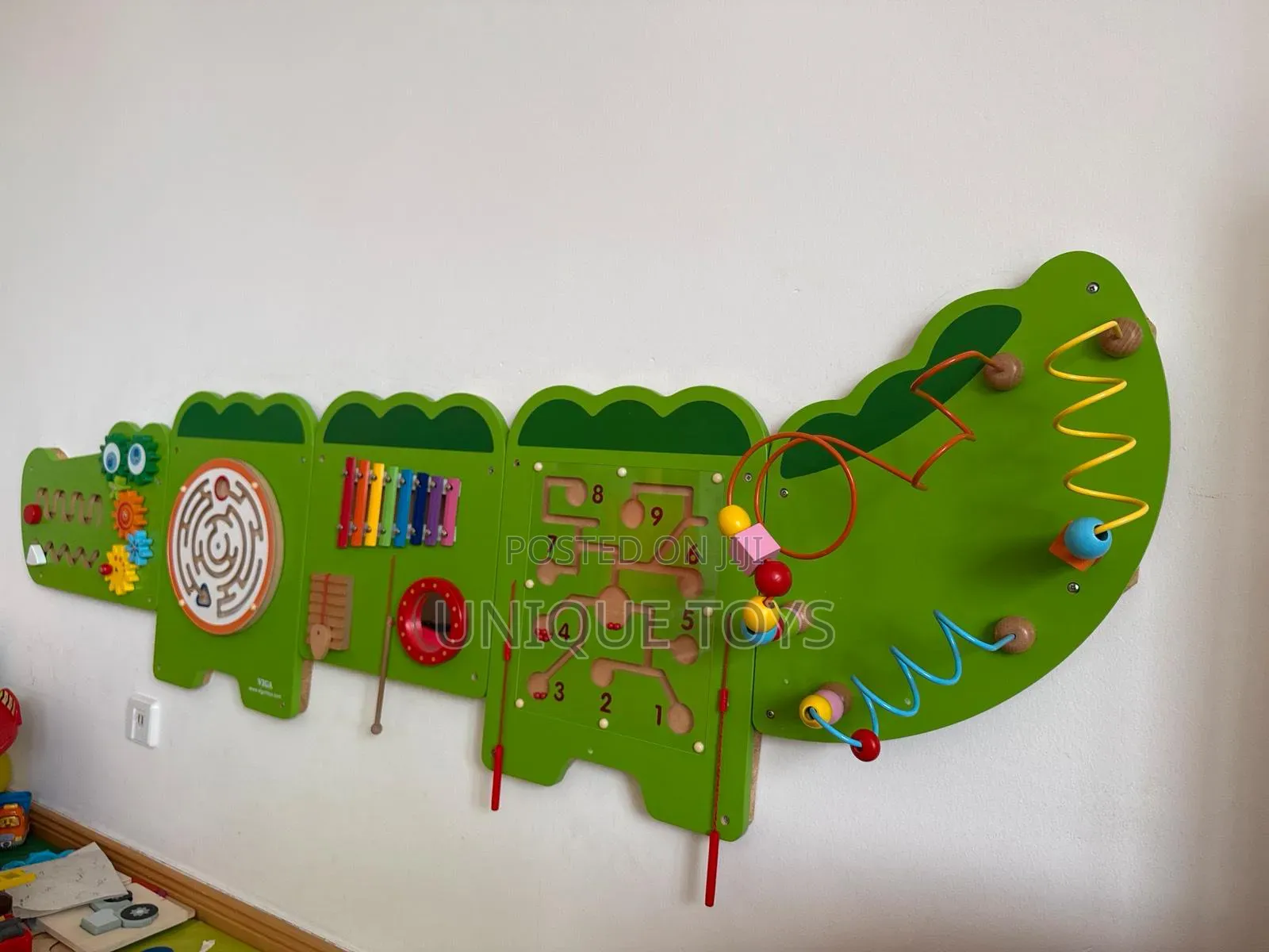 18-in-1 Crocodile Activity Wall Panels Game Puzzle Boards