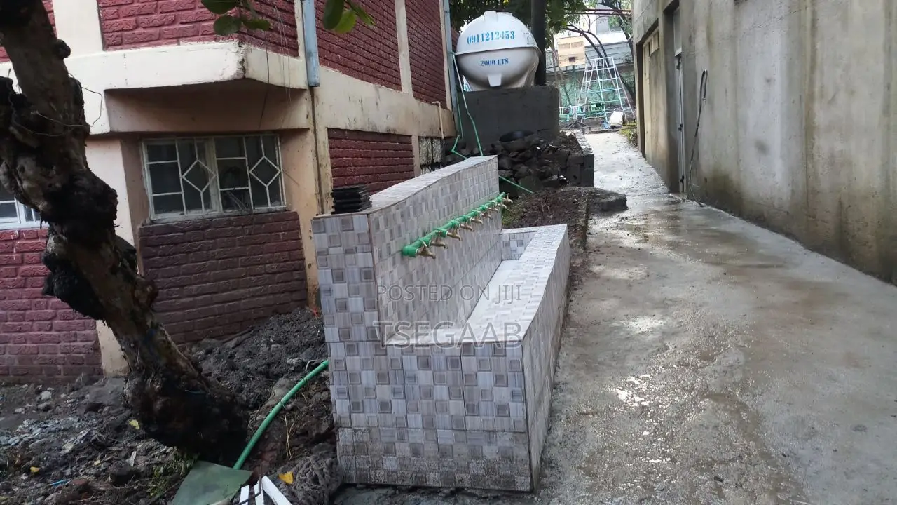 12bdrm House in Kolfe Keranio for rent