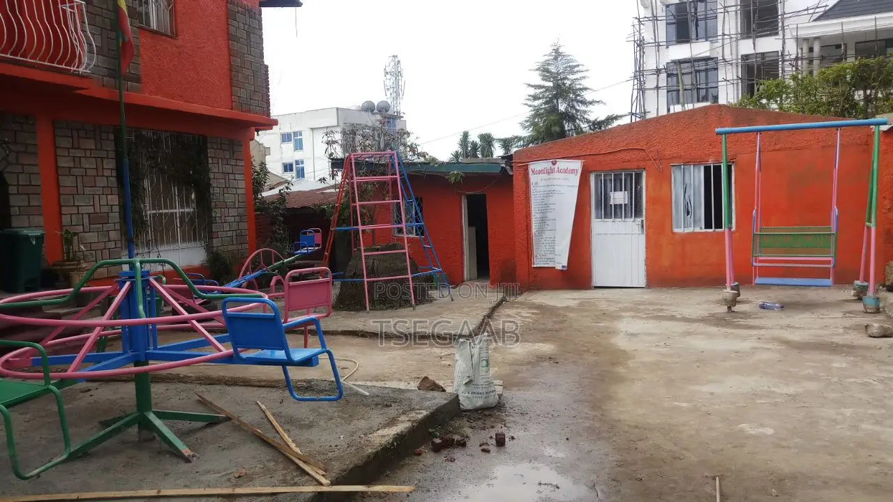 12bdrm House in Kolfe Keranio for rent