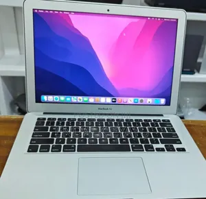 New Laptop Apple MacBook 8GB Intel Core i5 SSD 128GB
