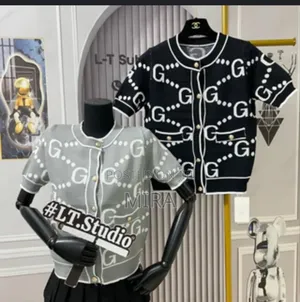 Photo - Sweater Guess