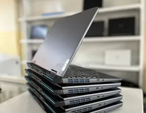 New Laptop Lenovo LOQ 15IRH8 16GB Intel Core I5 SSD 512GB