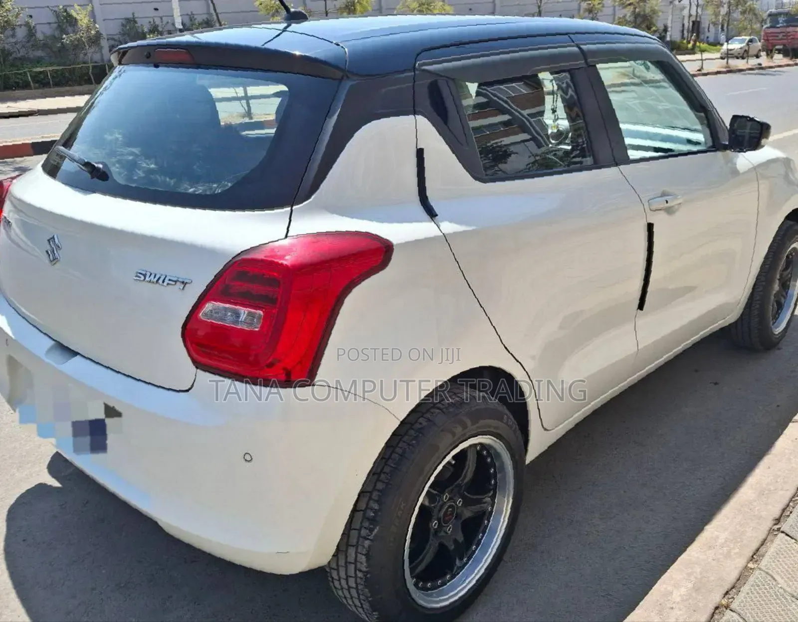 Suzuki Swift 2021 White