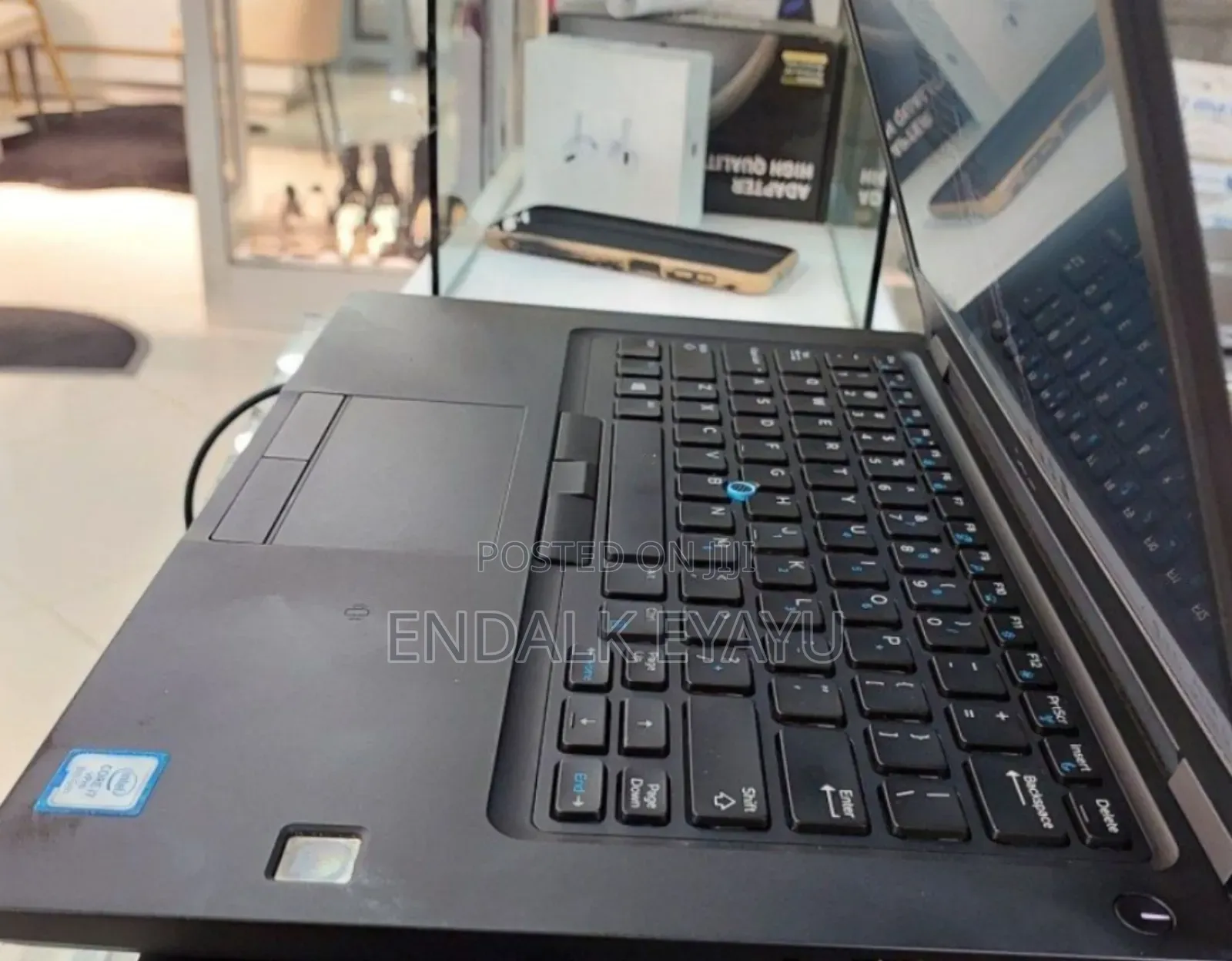 New Laptop Dell 8GB Intel Core I7 SSD 256GB