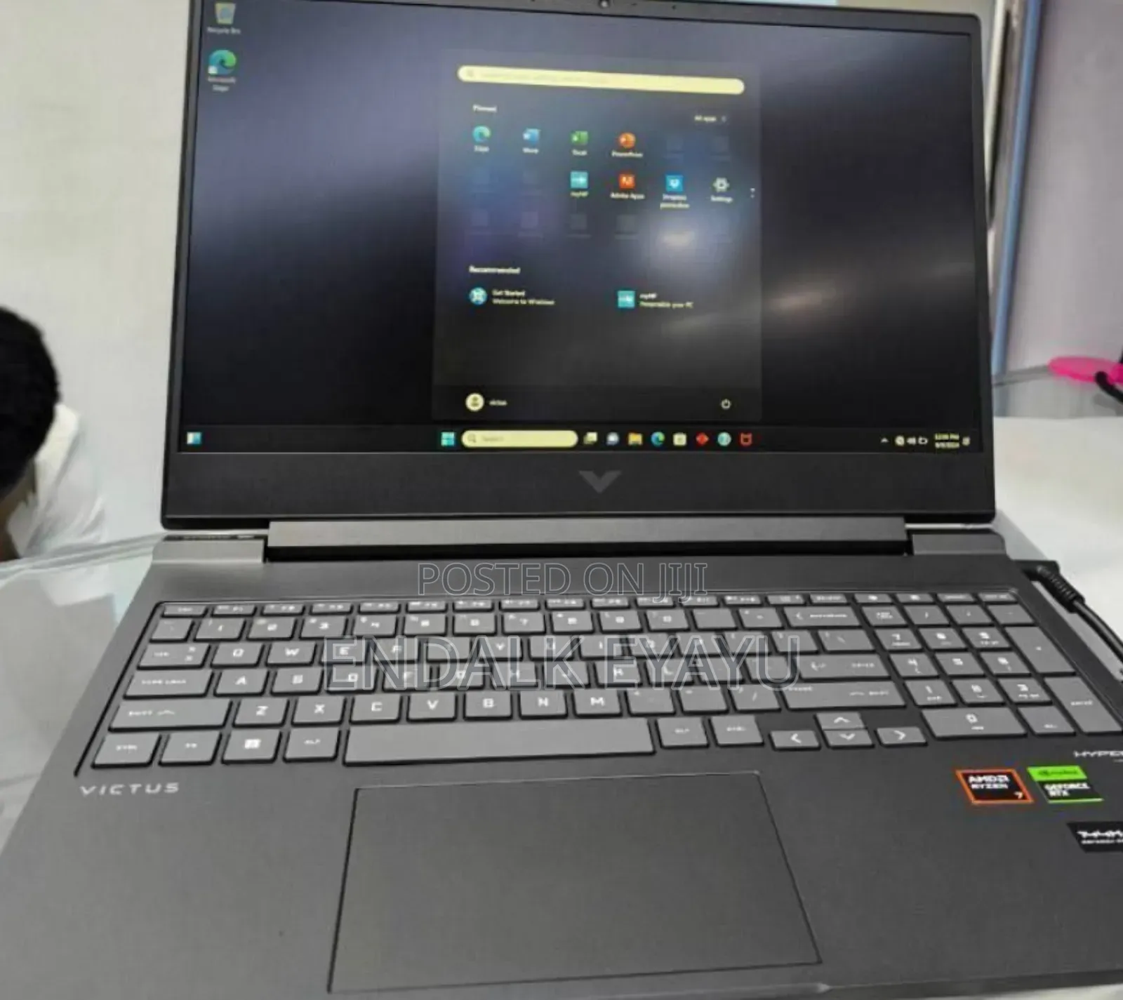 New Laptop HP Victus 16 16GB AMD Ryzen 7 SSD 1T