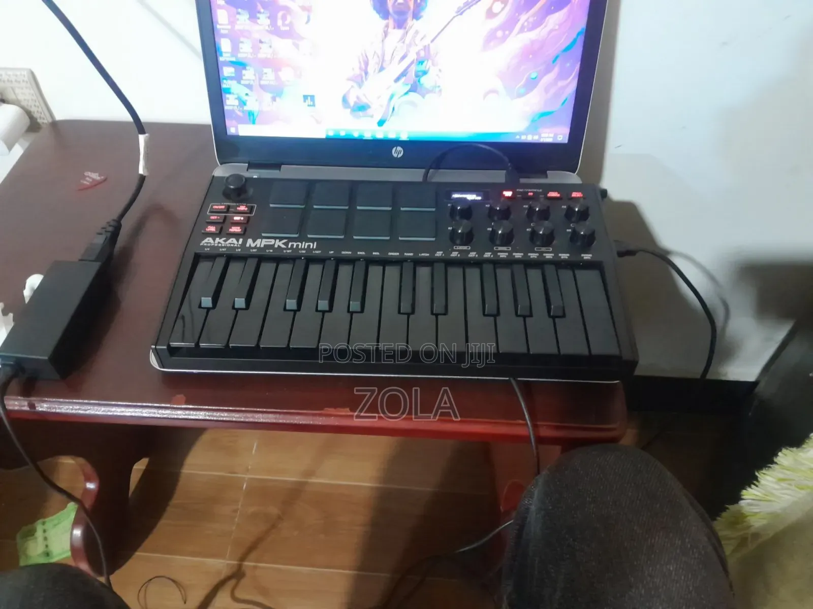 Akai Mini Studio Keyboard