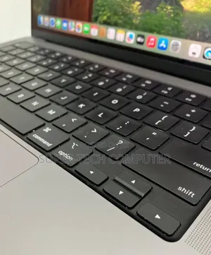 New Laptop Apple MacBook Pro 2020 M1 16GB Apple M1 SSD 1T