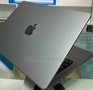 New Laptop Apple MacBook Pro M1 16GB Apple M1 SSD 1T