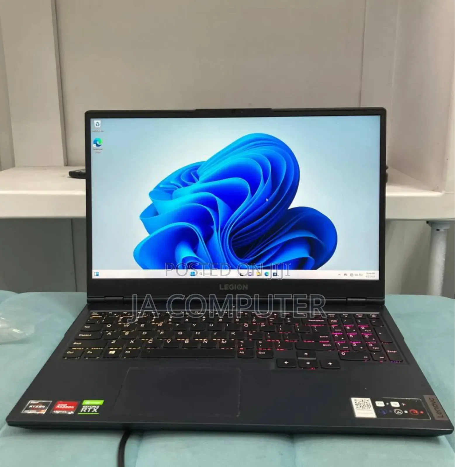 New Laptop Lenovo Legion 5 16GB AMD Ryzen 7 SSD 512GB