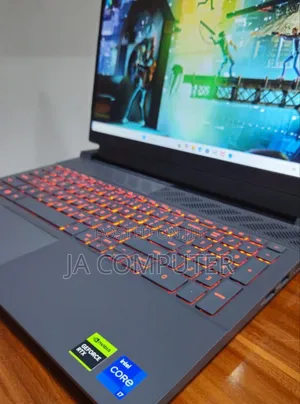New Laptop Dell G15 5535 16GB Intel Core I7 SSD 1T