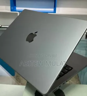 Photo - New Laptop Apple MacBook Pro M1 16GB Apple M1 SSD 1T