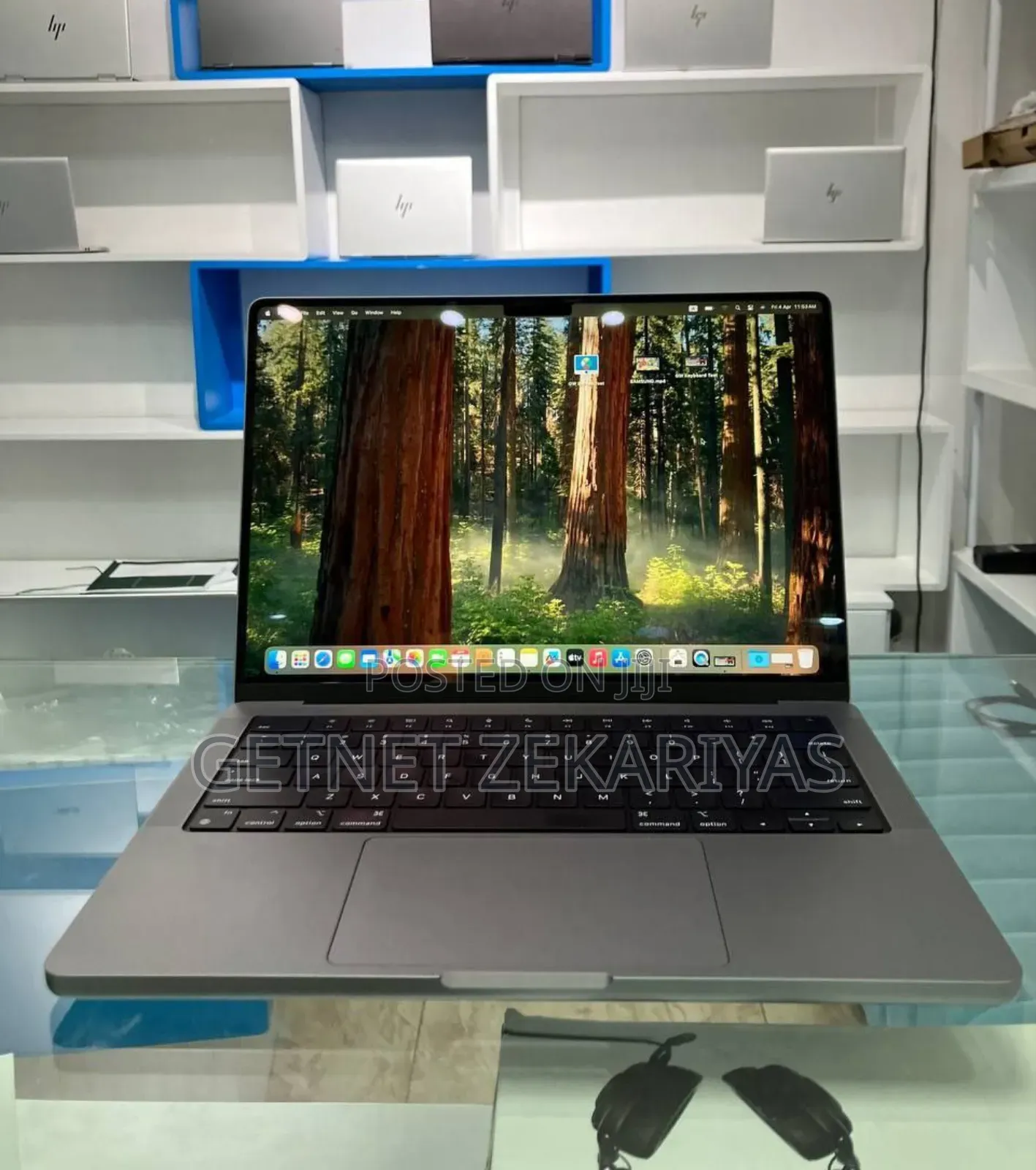 New Laptop Apple MacBook Pro M1 16GB Apple M1 Pro SSD 1T