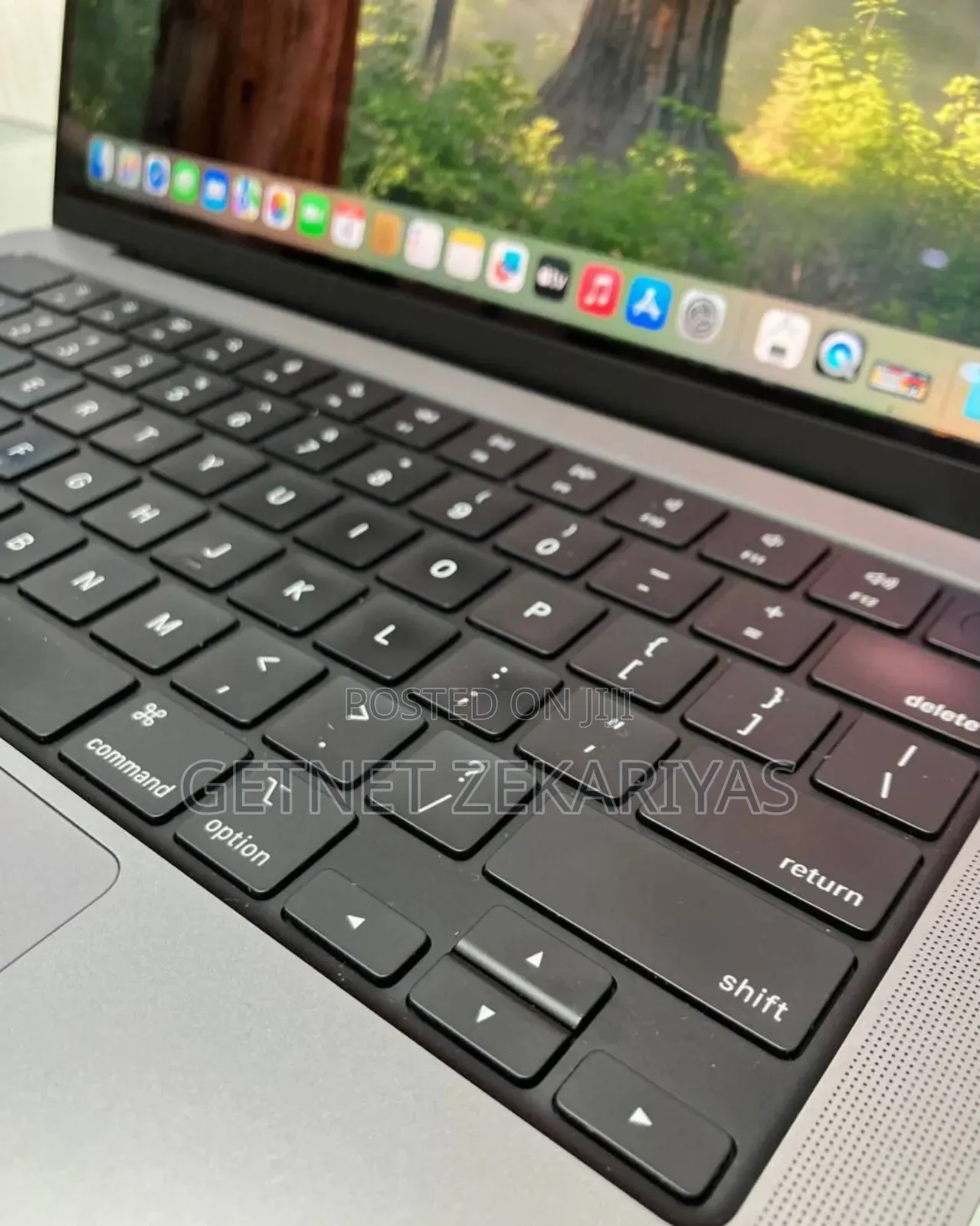 New Laptop Apple MacBook Pro M1 16GB Apple M1 Pro SSD 1T