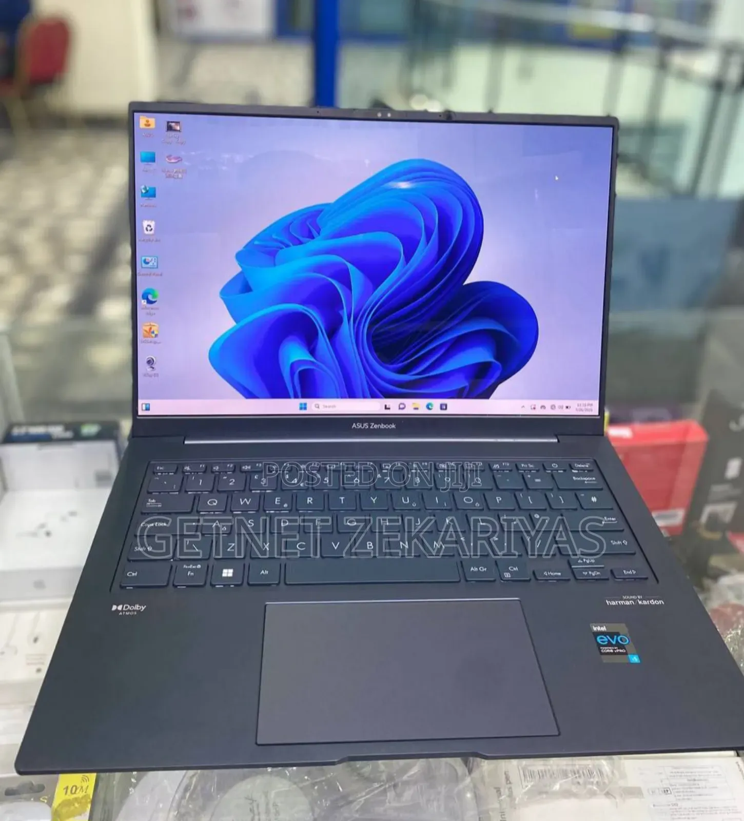 New Laptop Asus ZenBook UX430UA 16GB Intel Core I5 SSD 512GB