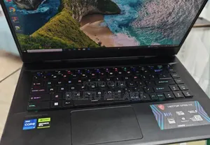 New Laptop MSI Vector GP66HX 12UGS 32GB Intel Core I7 SSD 1T