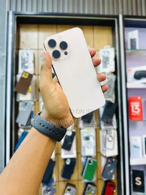 Photo - New Apple iPhone 16 Pro Max 256 GB Gold