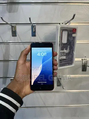 Apple iPhone SE 64 GB Red