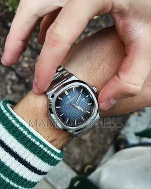 Photo - Poedagar – Luxury on Your Wris