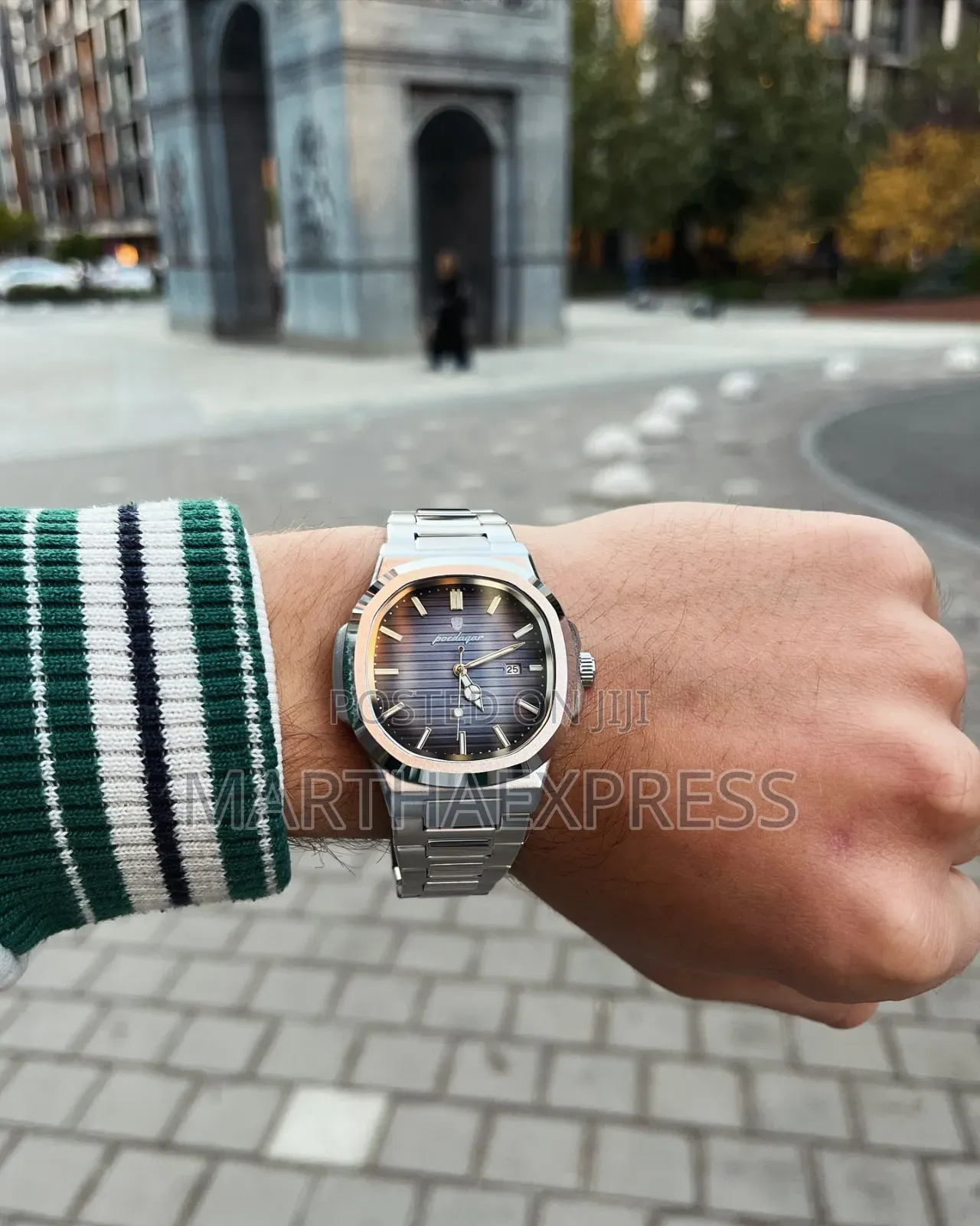 Elegant Poedagar – Swiss Design