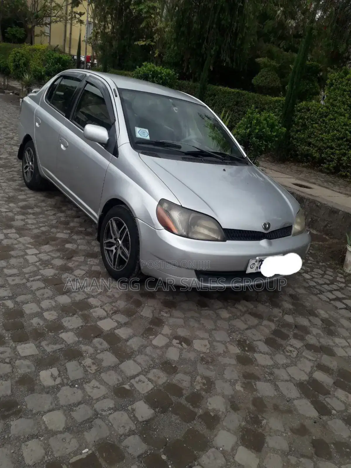 Toyota Platz 2002 Silver