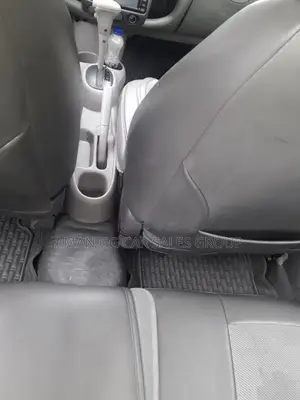 Toyota Platz 2002 Silver