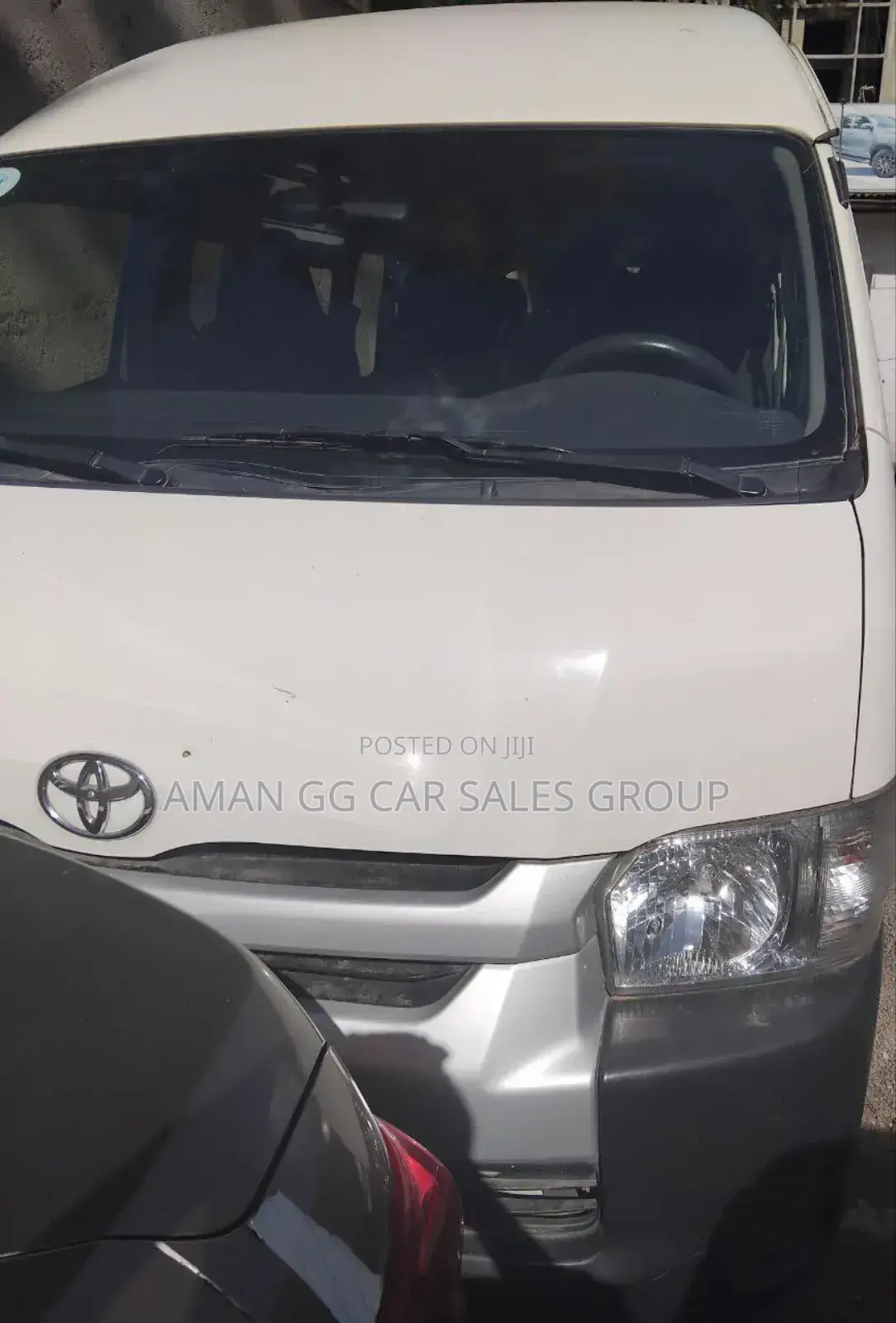 Toyota HiAce 2018 White