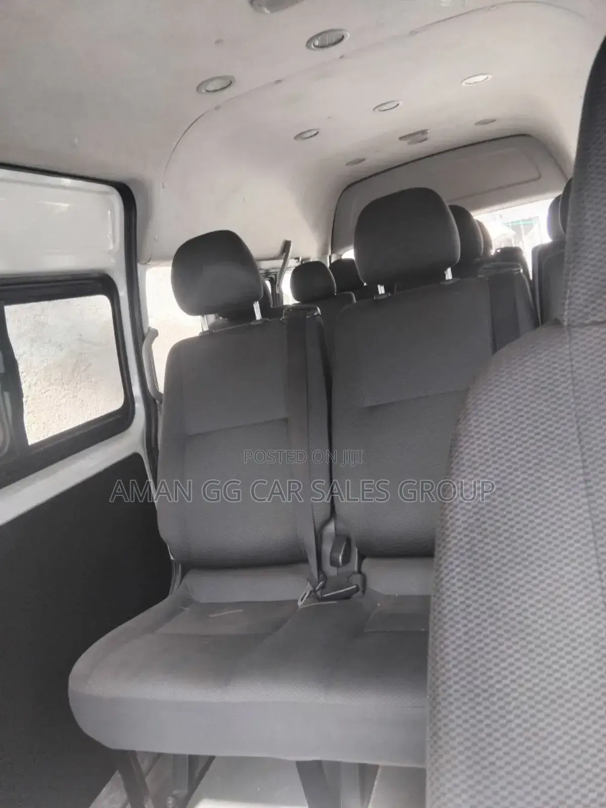 Toyota HiAce 2018 White