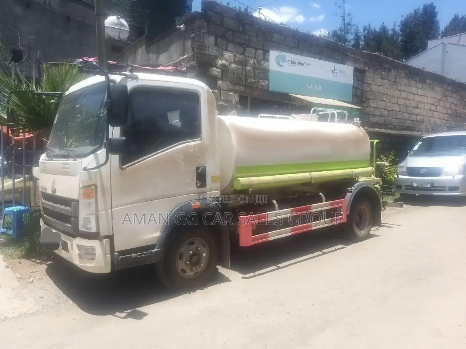 Isuzu. Obama. 2024. Obama